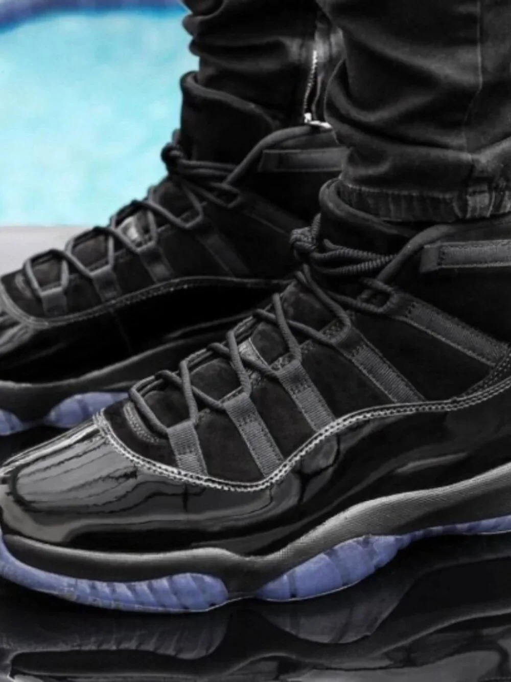 Air Jordan 11 Cap & Gown